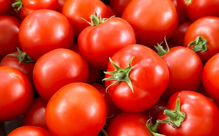15 Common Fruits That Are Actually Vegetables (Botanically Speaking)