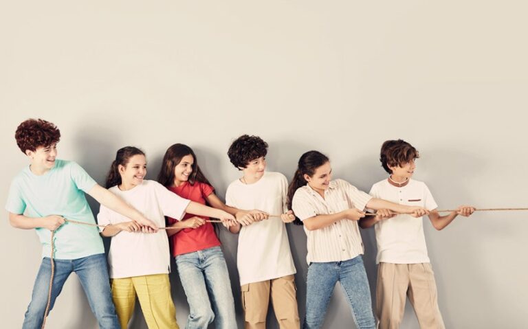 Team Building Activities for Students That Actually Work and Keep Everyone Engaged