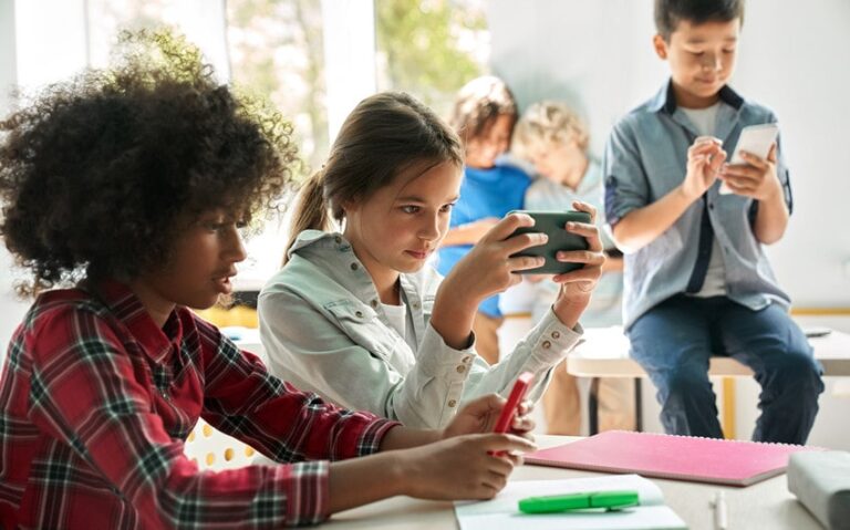Why Cell Phones Should Be Allowed in School: A Practical and Modern Perspective