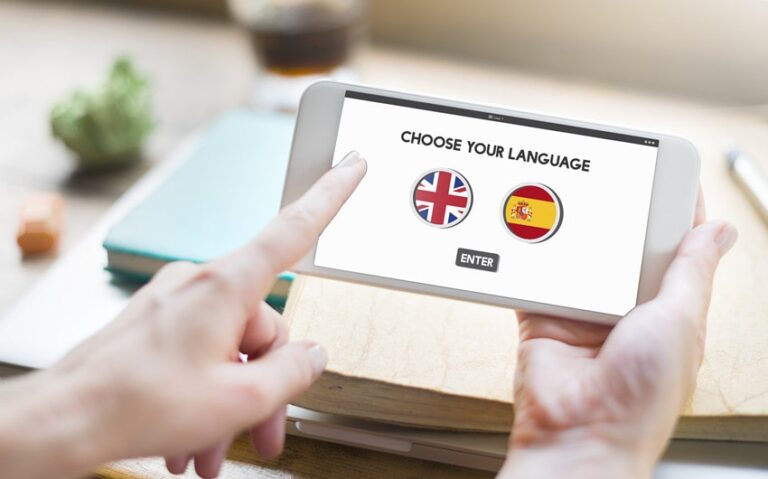 60 Words That Are the Same in English and Spanish (With Meanings and Examples)