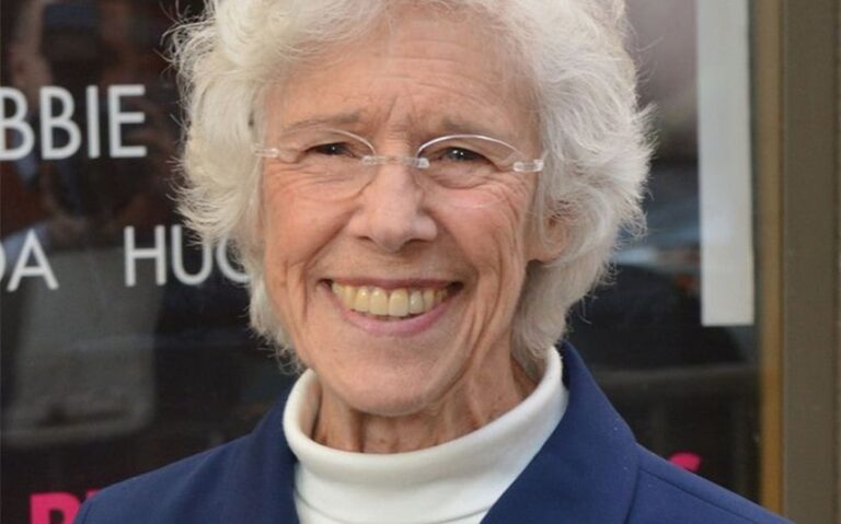 frances sternhagen husband